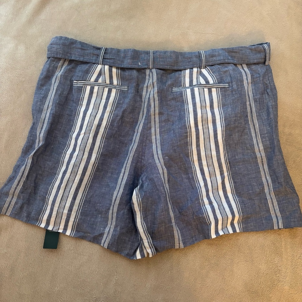 Lauren Ralph Lauren 100% Linen Striped Blue Shorts Size 18 - Picture 2 of 6